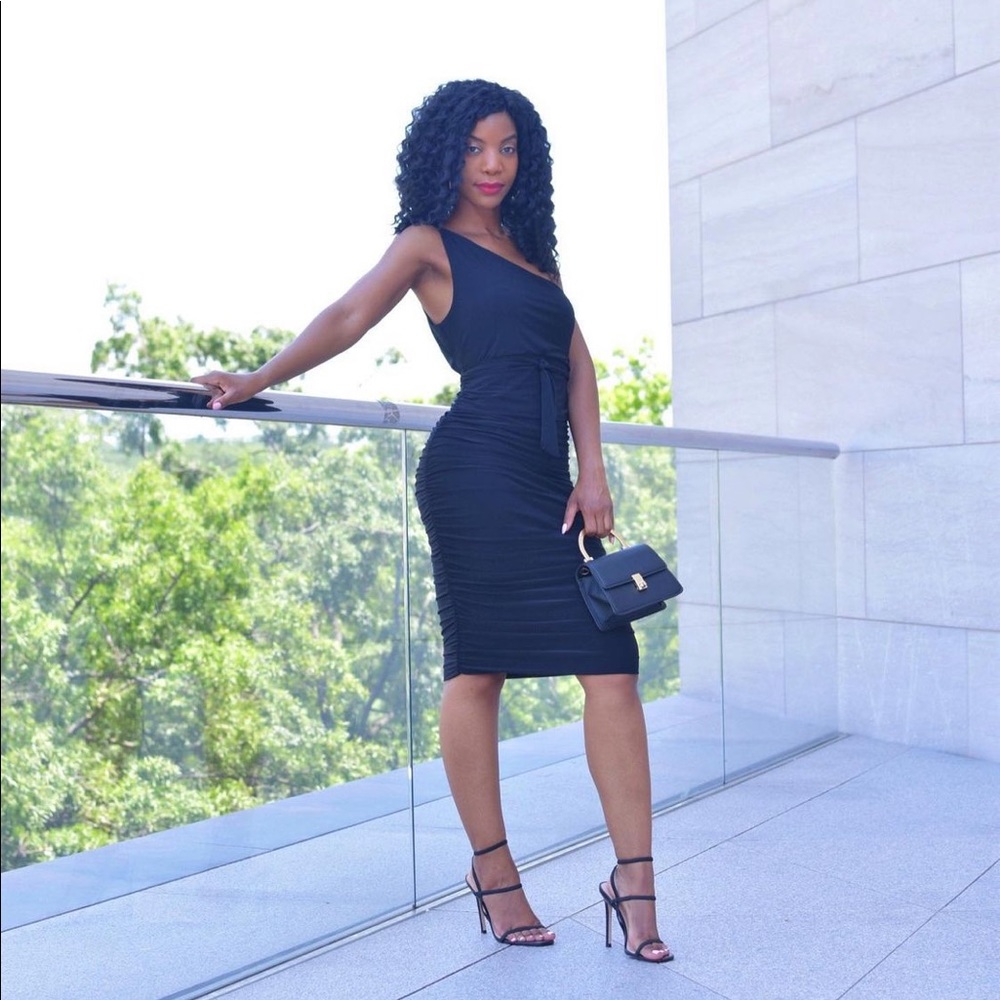 Sexy Little Black One Shoulder Midi Dress - NWT 🖤